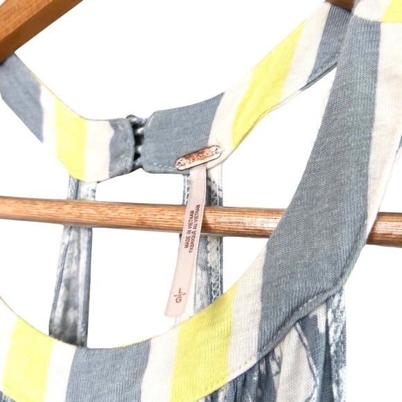 Free People Tunic Blue White Yellow Paisley Halter Neck Tiered Tank Top Size L - Picture 4 of 8